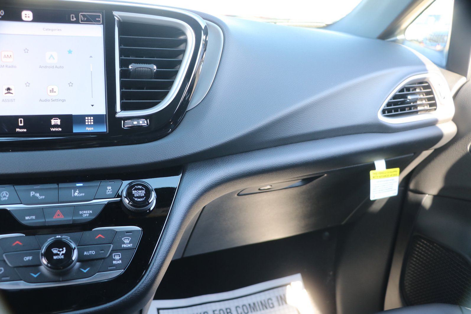 New 2027 Chrysler Pacifica LX FWD image 26