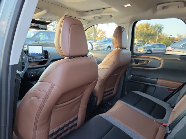 Certified 2024 Ford Bronco Sport Outer Banks w/ Tech Package AWD/4WD image 28