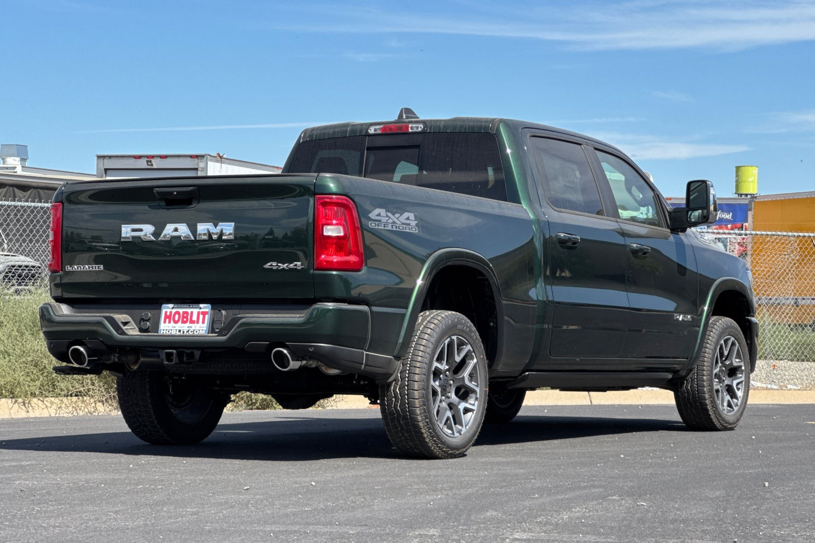 New 2027 RAM 1500 Laramie w/ Laramie Preferred Package AWD/4WD image 3