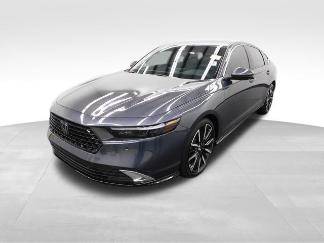 Used 2024 Honda Accord Touring image 6