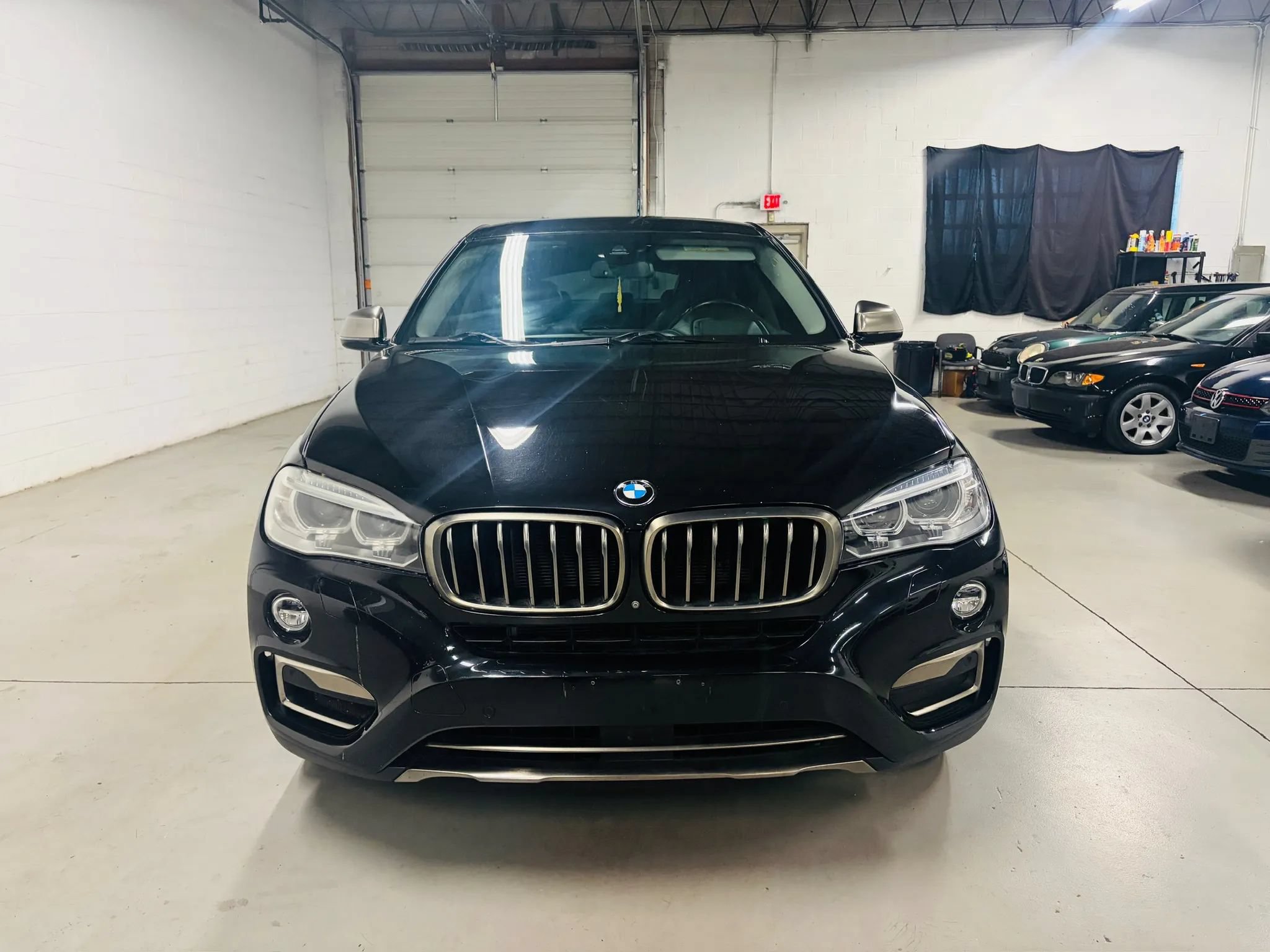 Used 2016 BMW X6 xDrive50i AWD/4WD image 3