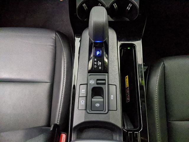 Used 2025 Toyota Prius XLE image 15