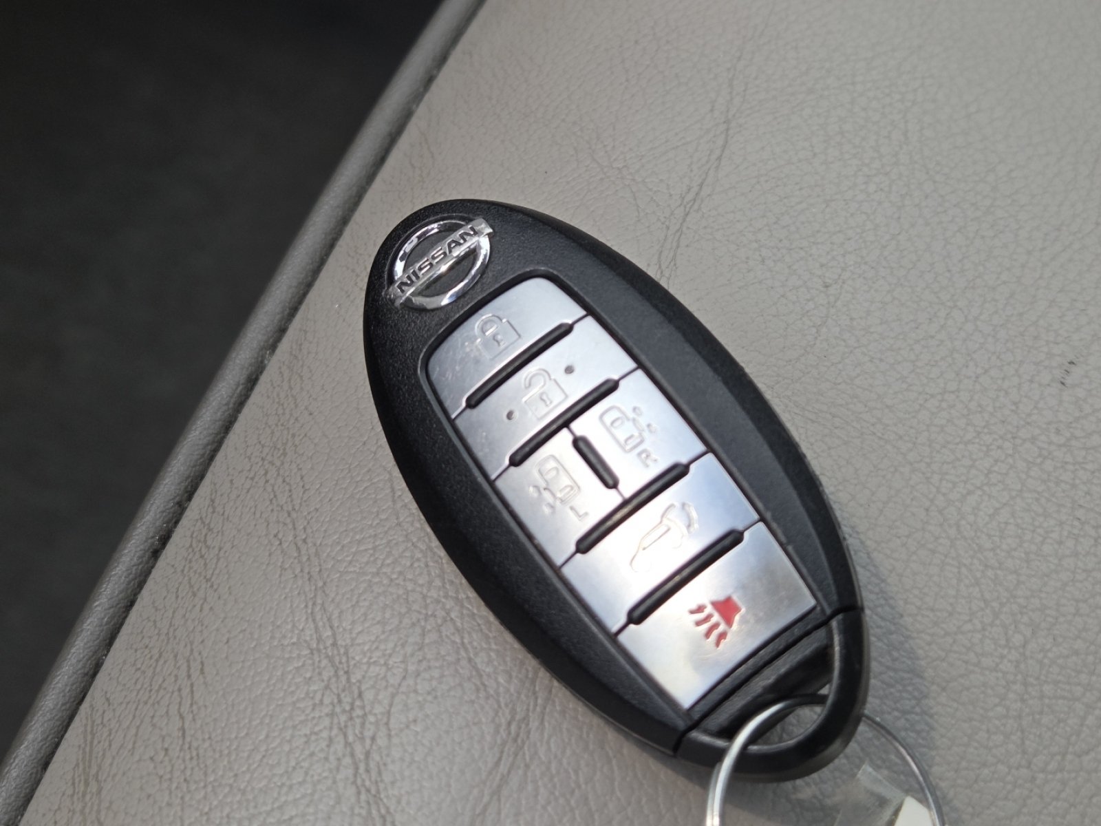 Used 2012 Nissan Quest SL w/ Bose Pkg FWD image 34