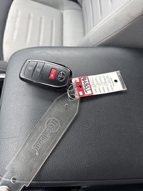 Certified 2025 Toyota Tacoma TRD Off-Road image 33