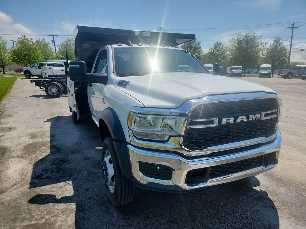 New 2024 RAM 5500 Tradesman image 3