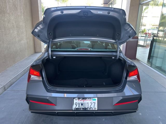 Certified 2026 Hyundai Elantra SE image 22