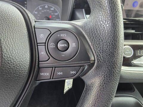 Used 2023 Toyota Corolla LE image 17