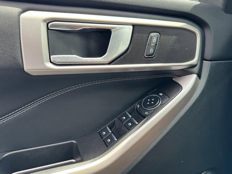 Used 2023 Ford Explorer XLT w/ Equipment Group 202A image 25