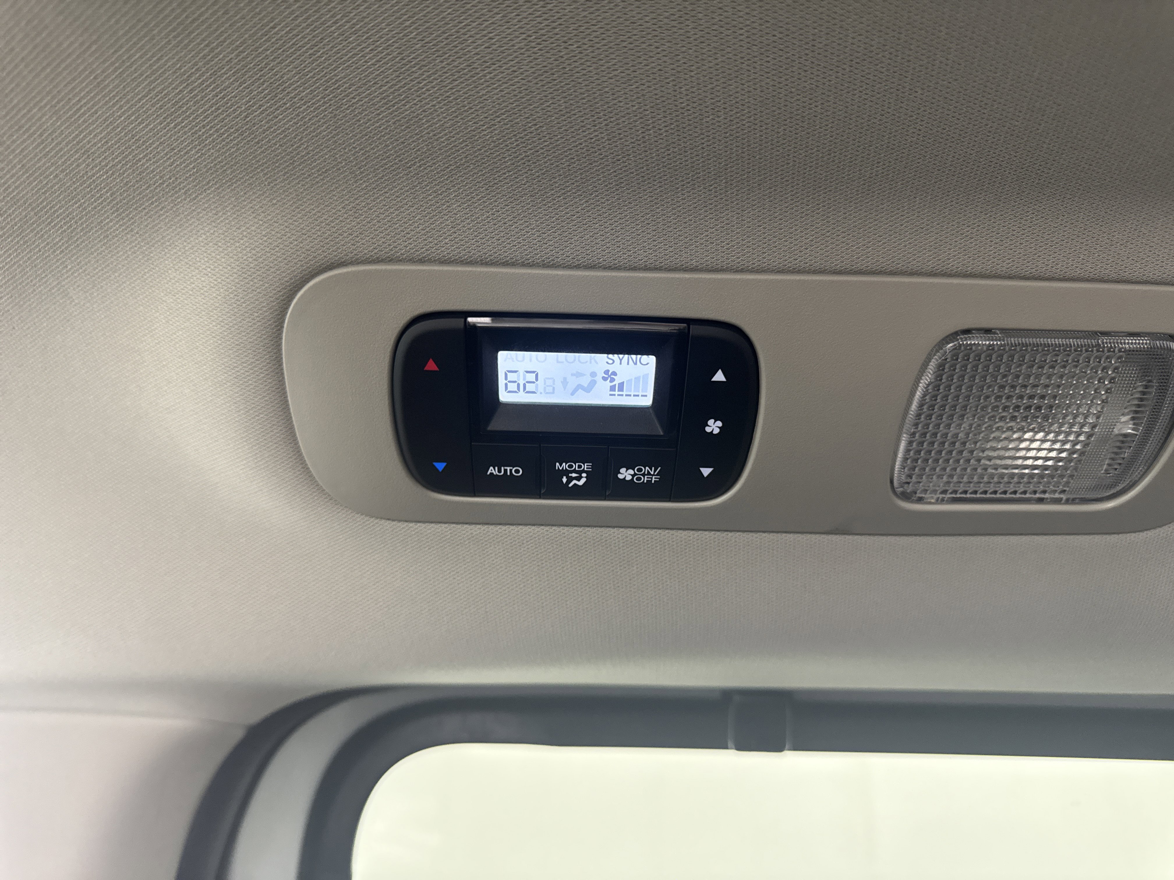 Certified 2025 Honda Odyssey Elite image 39