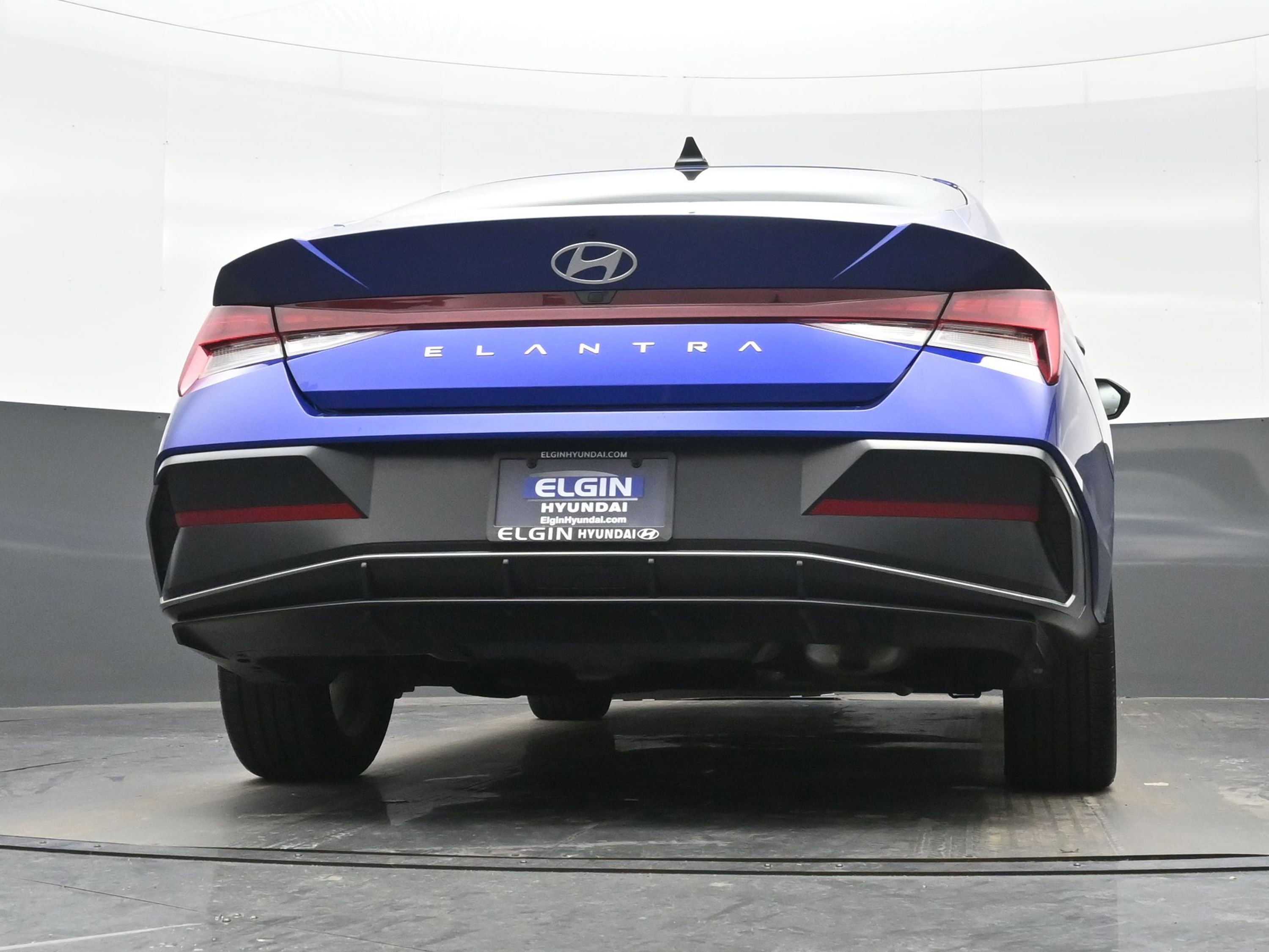 Certified 2025 Hyundai Elantra SEL image 28