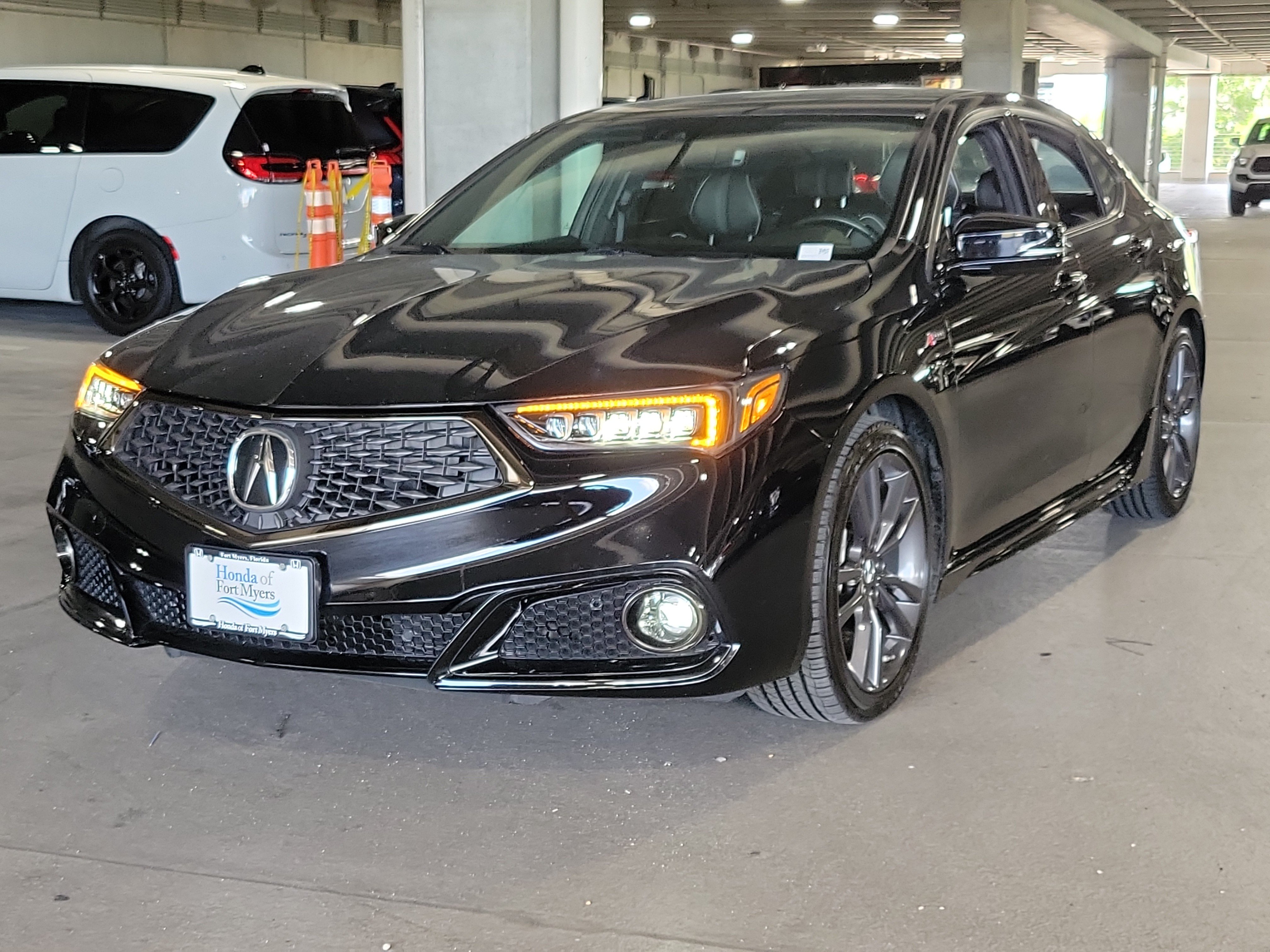 Used 2018 Acura TLX w/ Technology & A-SPEC Package FWD video 3