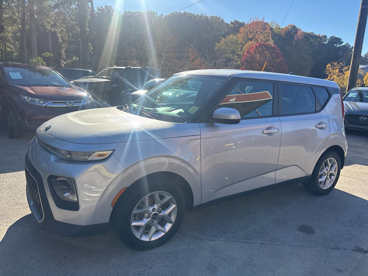 Used 2021 Kia Soul S image 2
