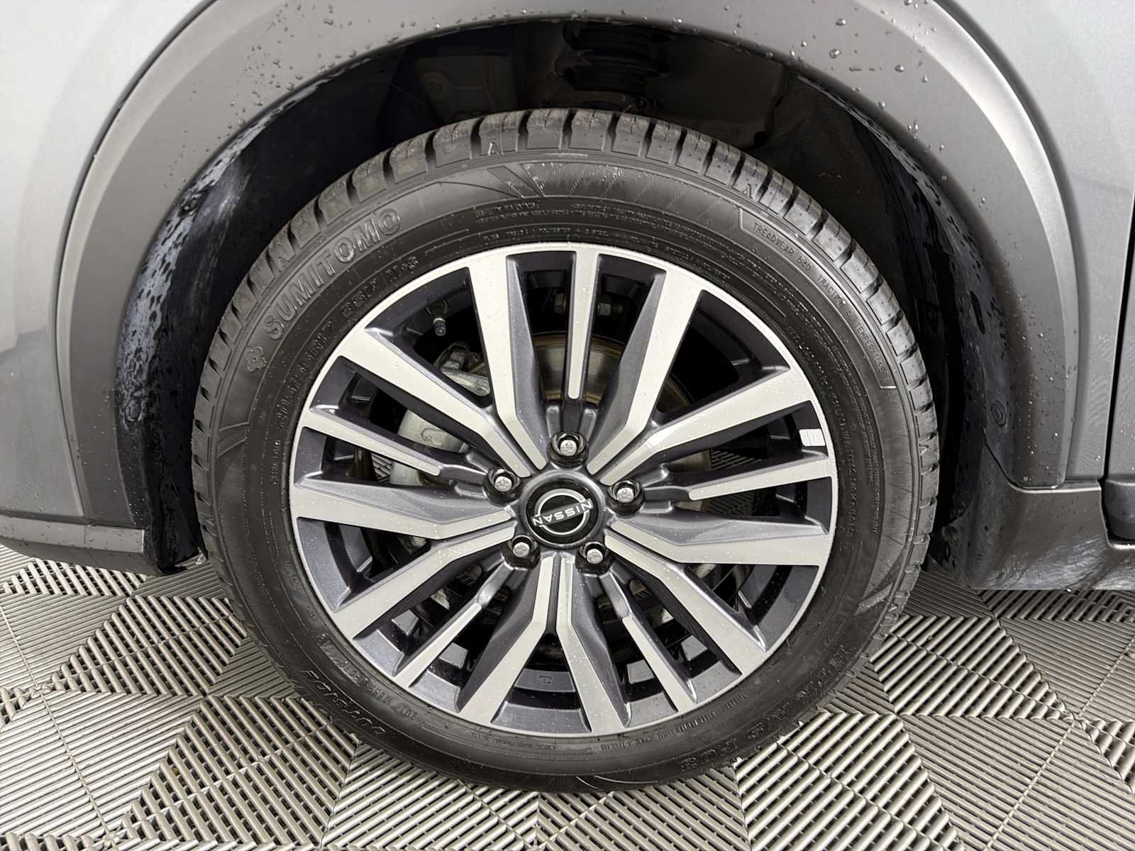 Used 2024 Nissan Kicks SV FWD image 9