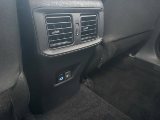 Used 2022 Toyota RAV4 XLE image 7