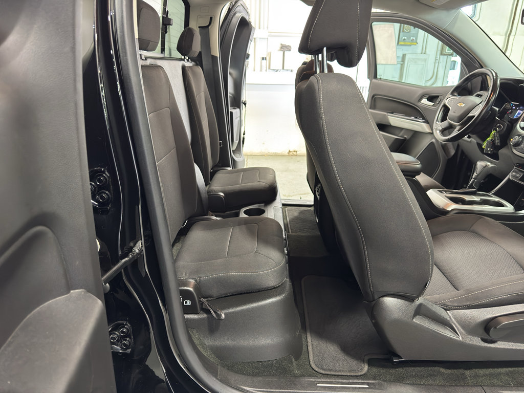 Certified 2018 Chevrolet Colorado LT w/ LT Convenience Package AWD/4WD image 32