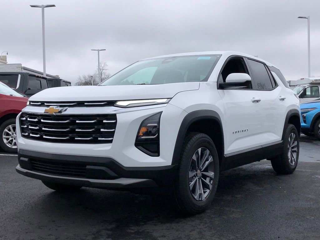 New 2026 Chevrolet Equinox LT w/ Convenience Package II image 3