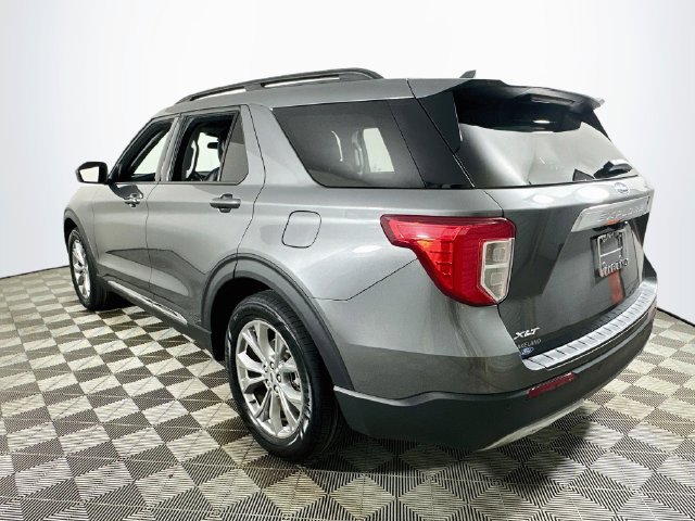 Used 2023 Ford Explorer XLT w/ Equipment Group 202A RWD image 5