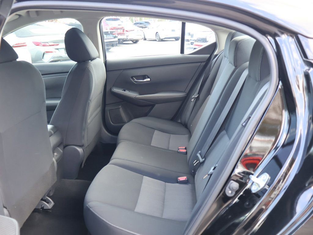 Used 2023 Nissan Sentra SV image 33