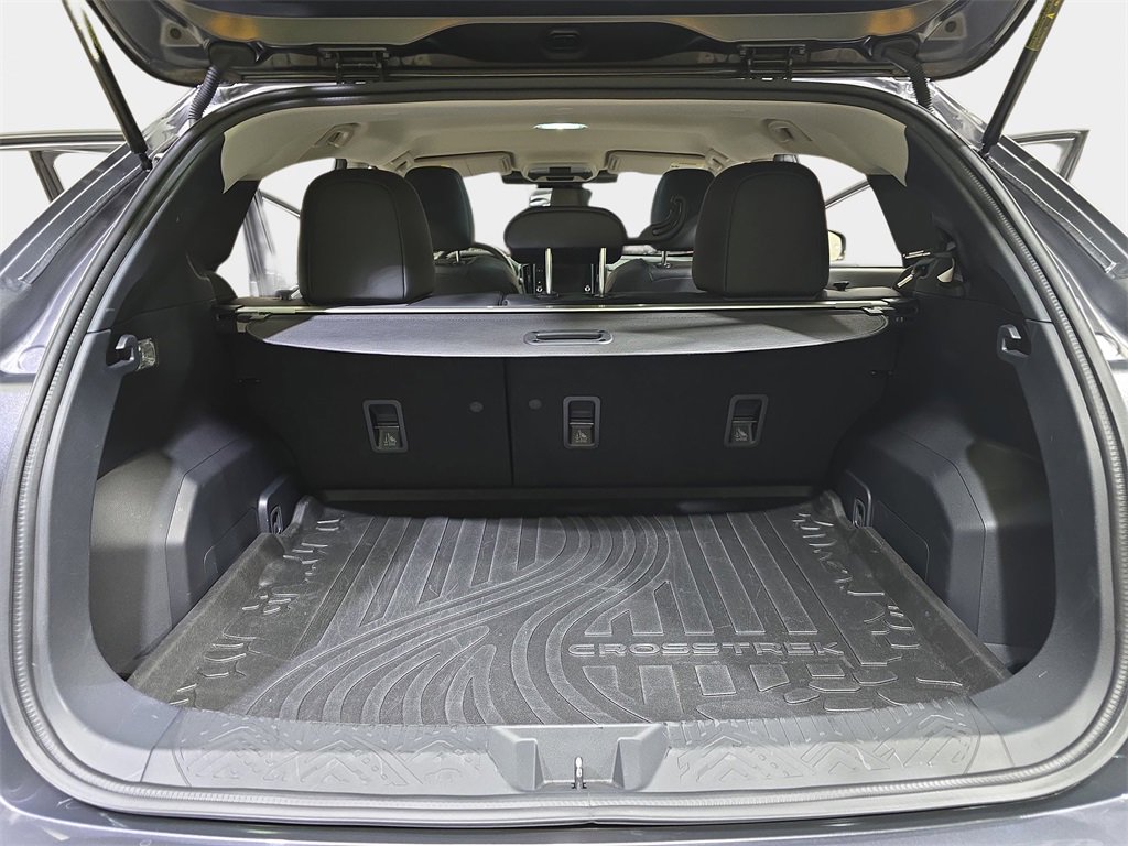 Used 2025 Subaru Crosstrek 2.5i Limited w/ Crosstrek Mirror Package image 14