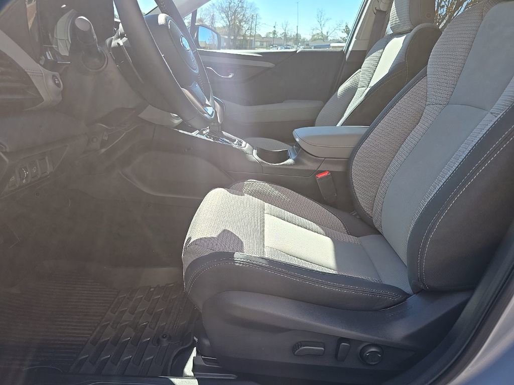 Used 2025 Subaru Outback Premium w/ Tech Package 1 image 15