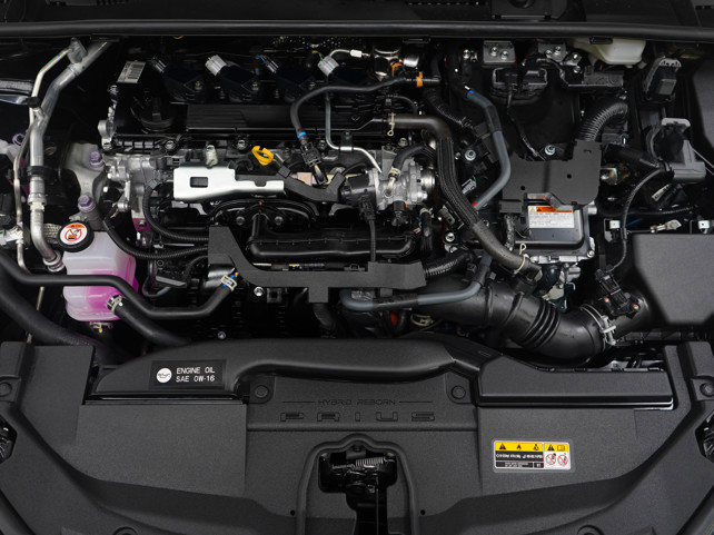 Used 2025 Toyota Prius AWD image 32