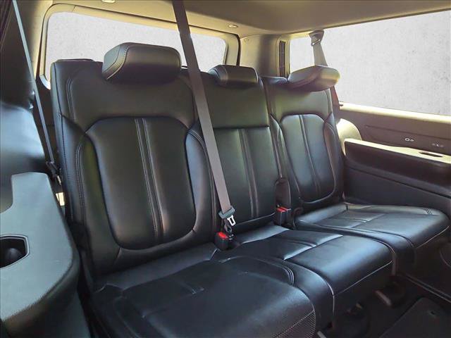 Used 2024 Jeep Wagoneer L Series II AWD/4WD image 19