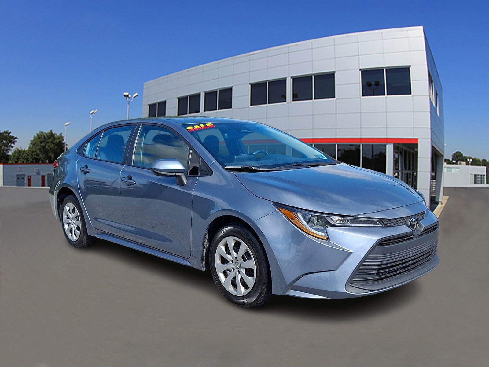 Used 2025 Toyota Corolla LE FWD image 1