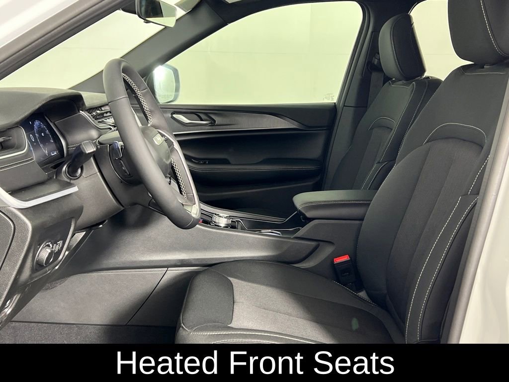 New 2025 Jeep Grand Cherokee Laredo w/ Luxury Tech Group I image 15