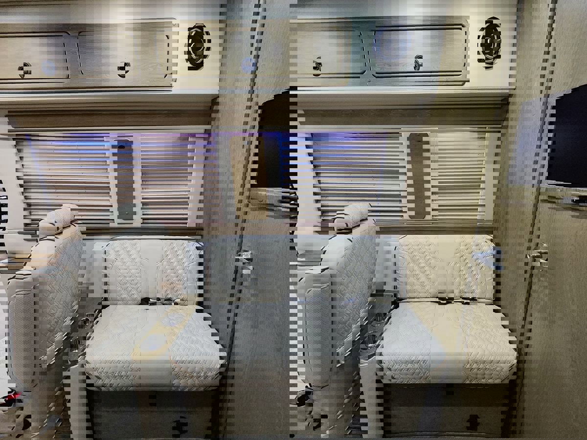 Used 2021 Mercedes-Benz Sprinter 3500 image 69