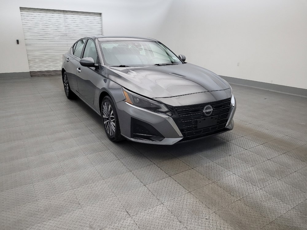 Used 2023 Nissan Altima 2.5 SV FWD image 13