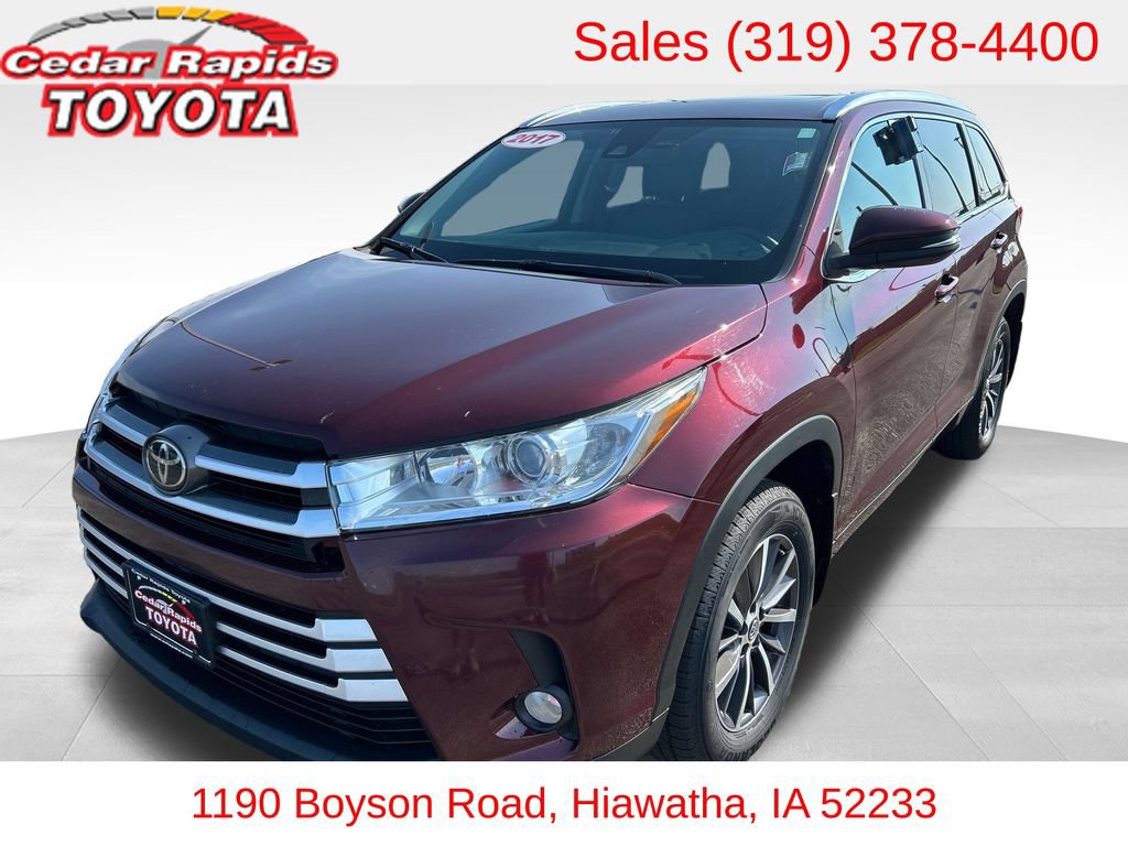 Used 2017 Toyota Highlander XLE w/ Carpet Mat Package