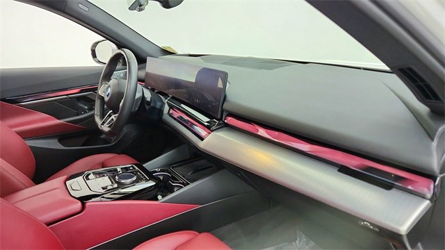 Used 2025 BMW i5 eDrive40i w/ M Sport Package image 20