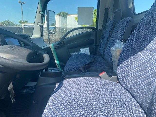 New 2025 Chevrolet Low Cab Forward image 8