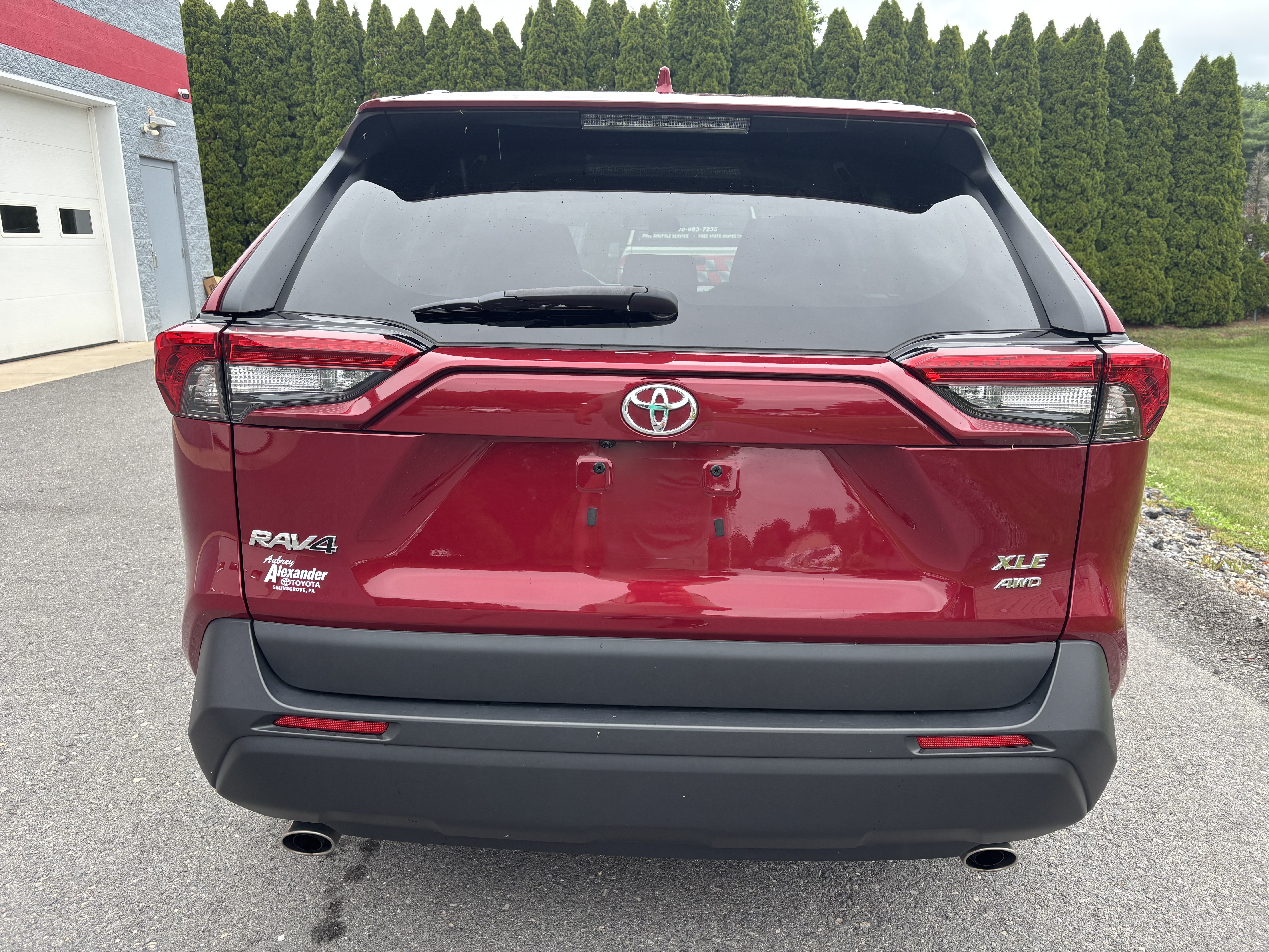 Certified 2025 Toyota RAV4 XLE AWD/4WD image 4