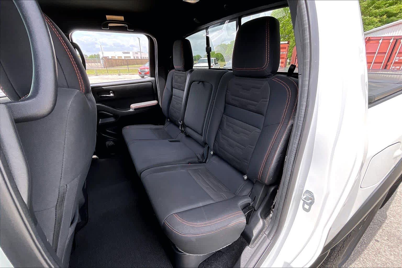 Used 2022 Nissan Frontier Pro-X RWD image 19