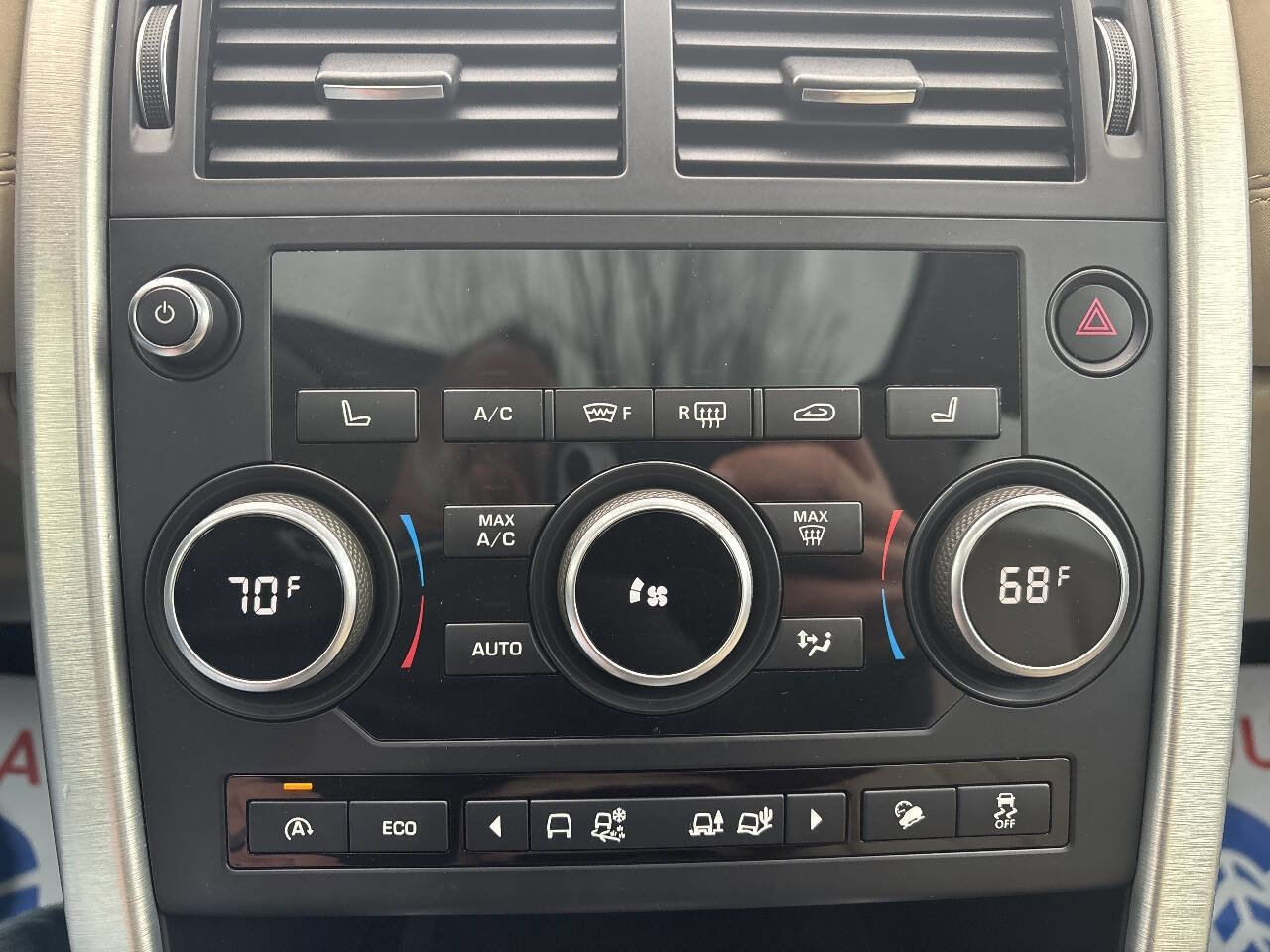 Used 2017 Land Rover Discovery Sport HSE image 29