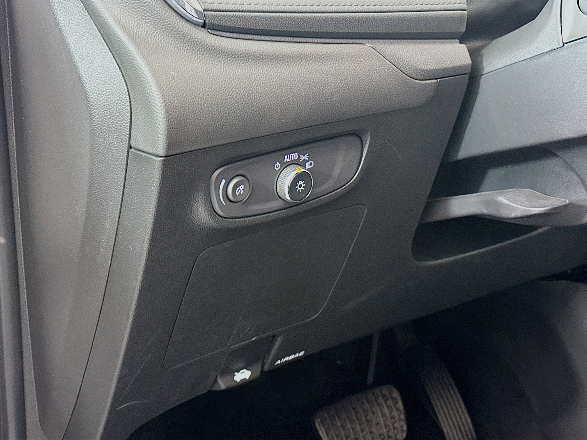 Used 2025 Buick Encore GX Preferred image 17