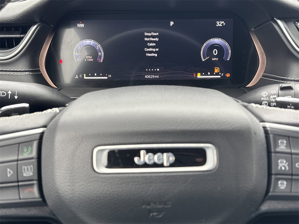 Used 2022 Jeep Grand Cherokee L Laredo w/ Luxury Tech Group I image 12