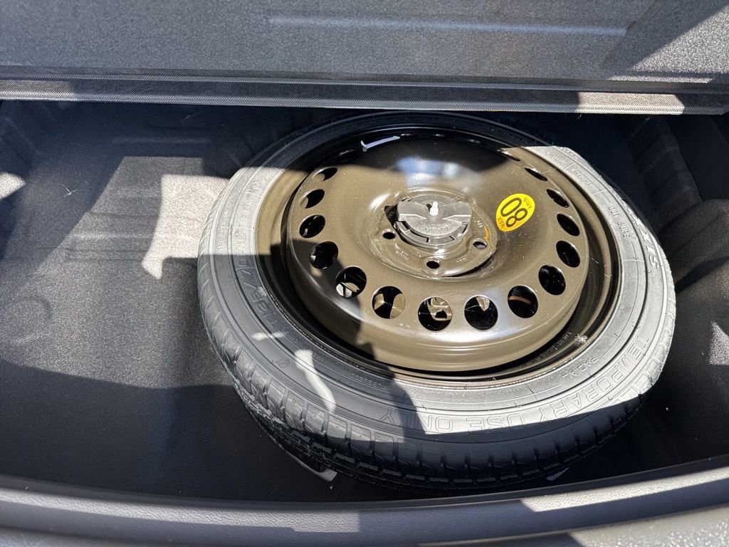 Certified 2024 Buick Encore GX Sport Touring image 41