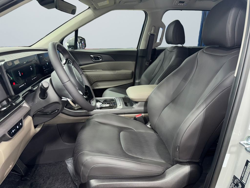 New 2026 Kia Carnival EX image 9