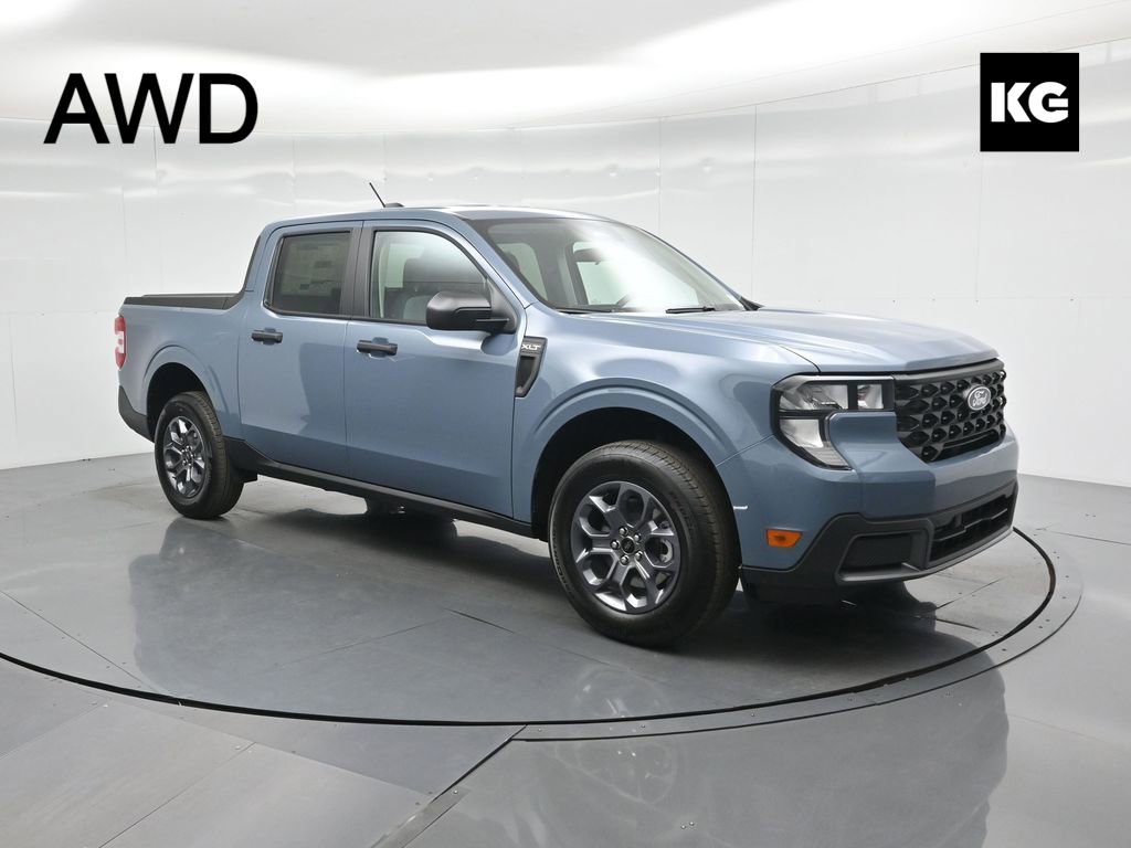 New 2025 Ford Maverick XLT w/ Equipment Group 302A