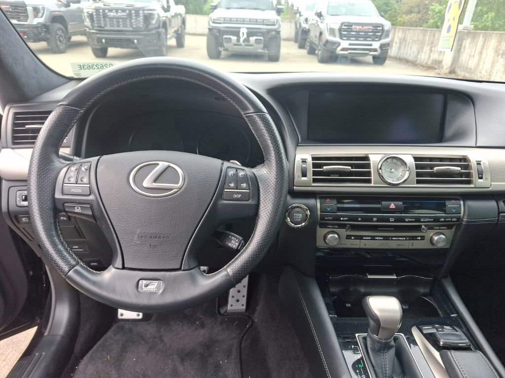 Used 2015 Lexus LS 460 AWD w/ F Sport Package image 14