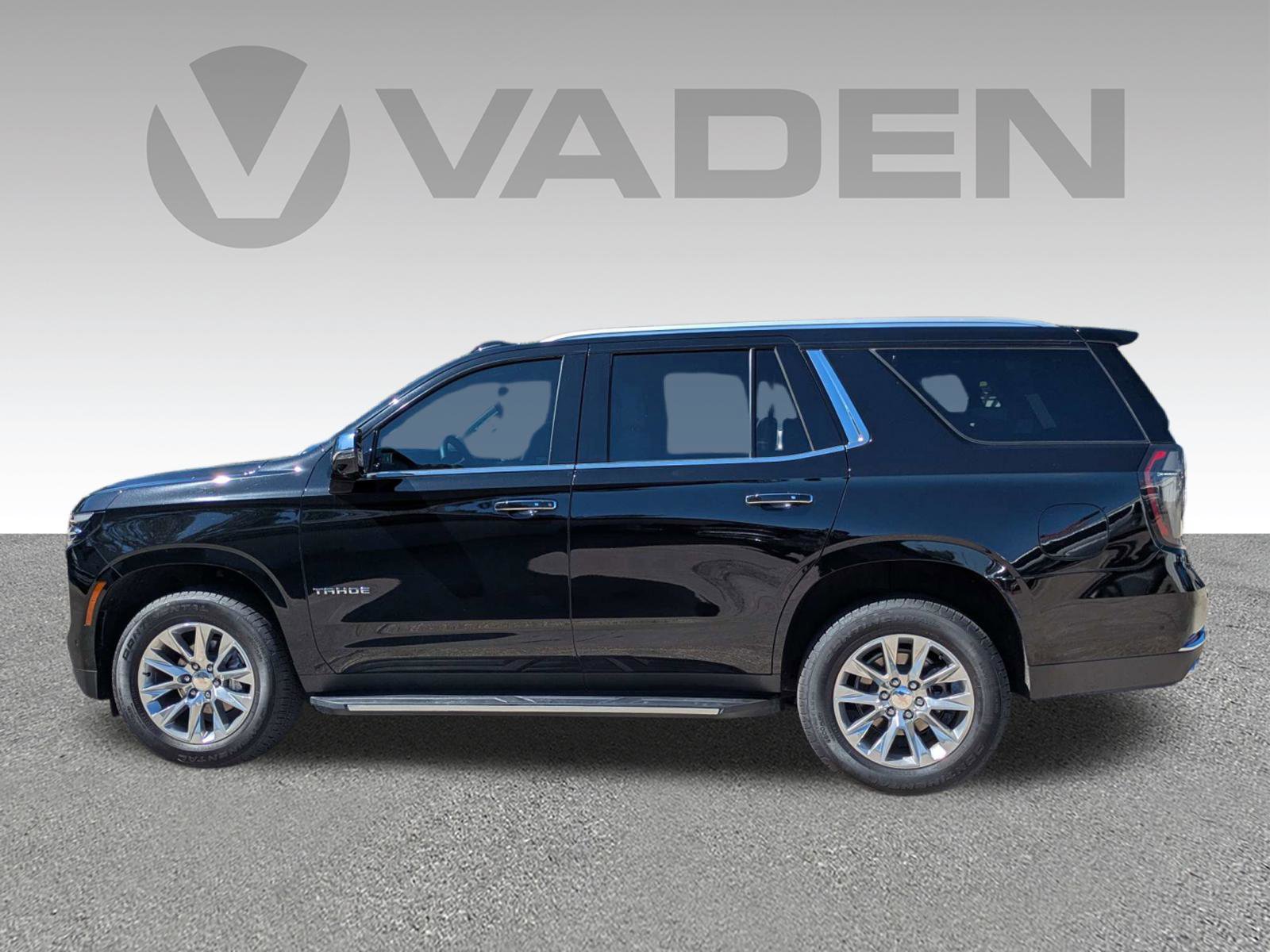 Certified 2025 Chevrolet Tahoe Premier w/ Sun And Tow Package RWD image 32