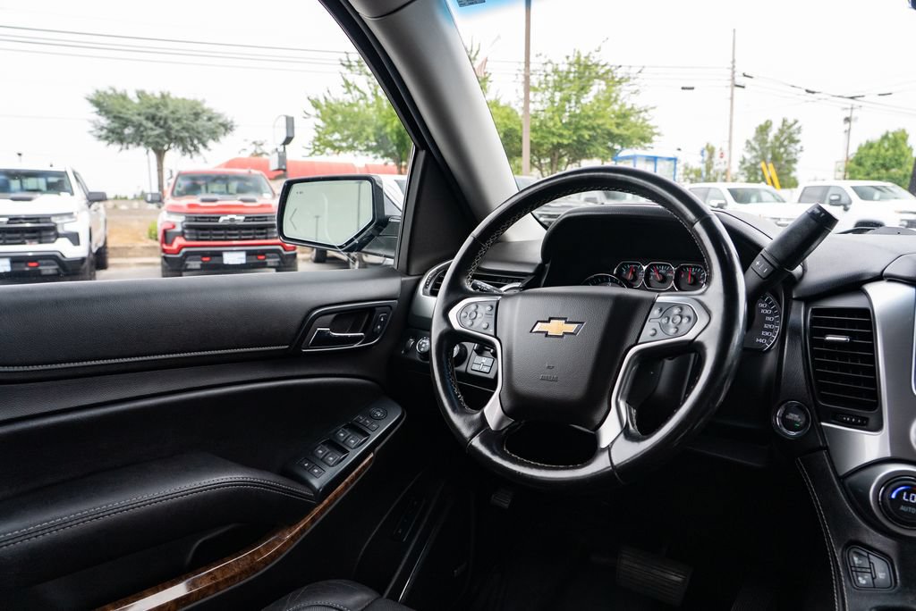 Used 2015 Chevrolet Tahoe LTZ AWD/4WD image 12