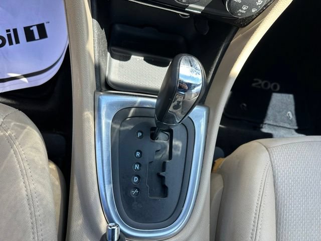 Used 2014 Chrysler 200 Touring FWD image 17