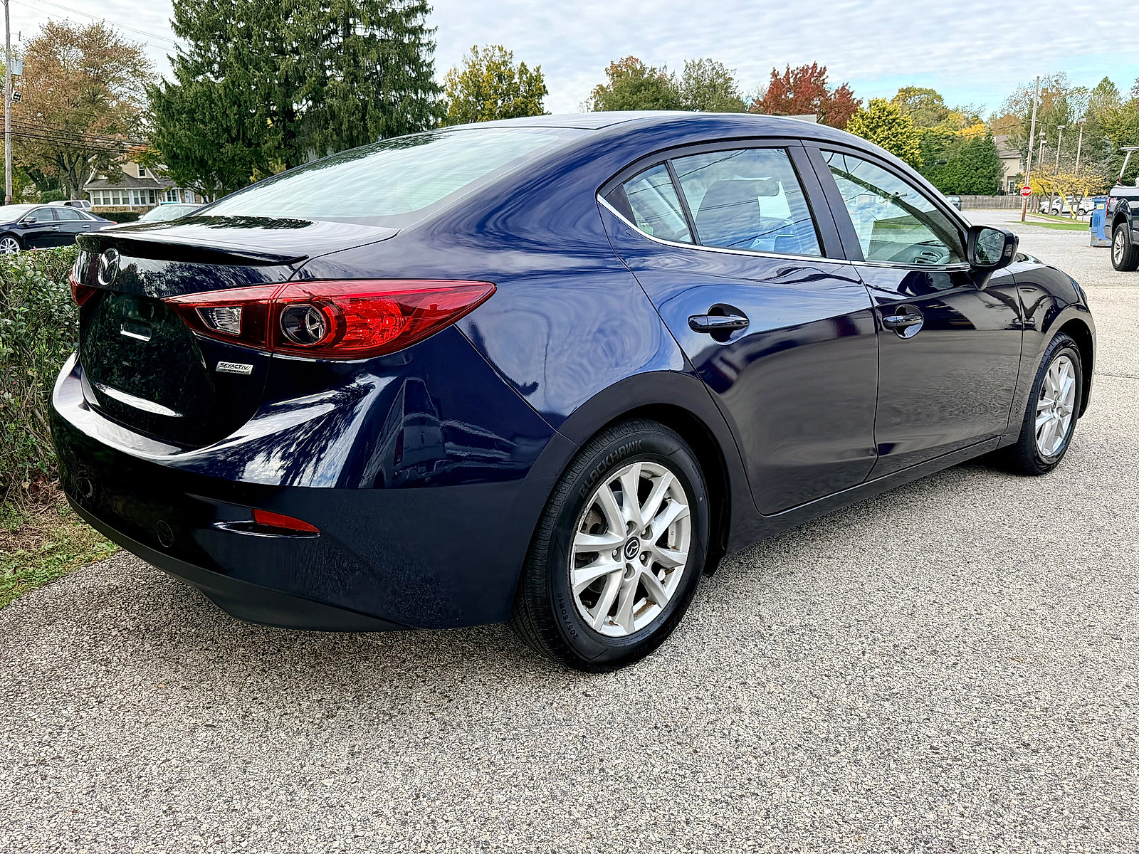 Used 2015 MAZDA MAZDA3 i Touring FWD image 3