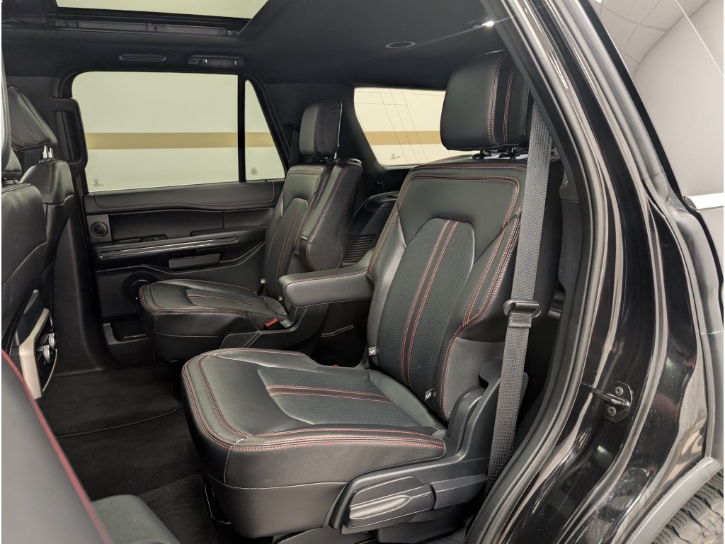 Used 2024 Ford Expedition Limited AWD/4WD image 15