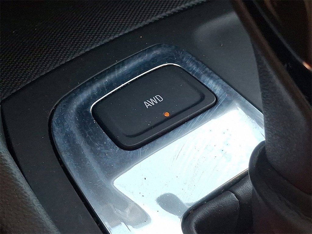 Used 2022 Chevrolet Equinox LT image 25