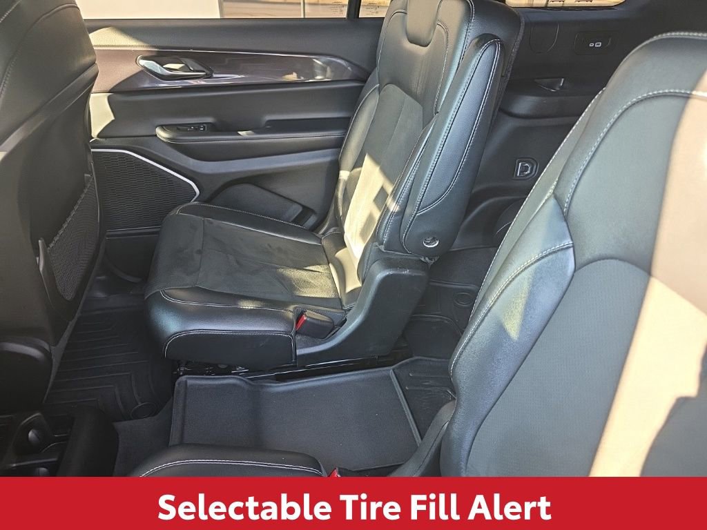 Used 2021 Jeep Grand Cherokee L Laredo image 17