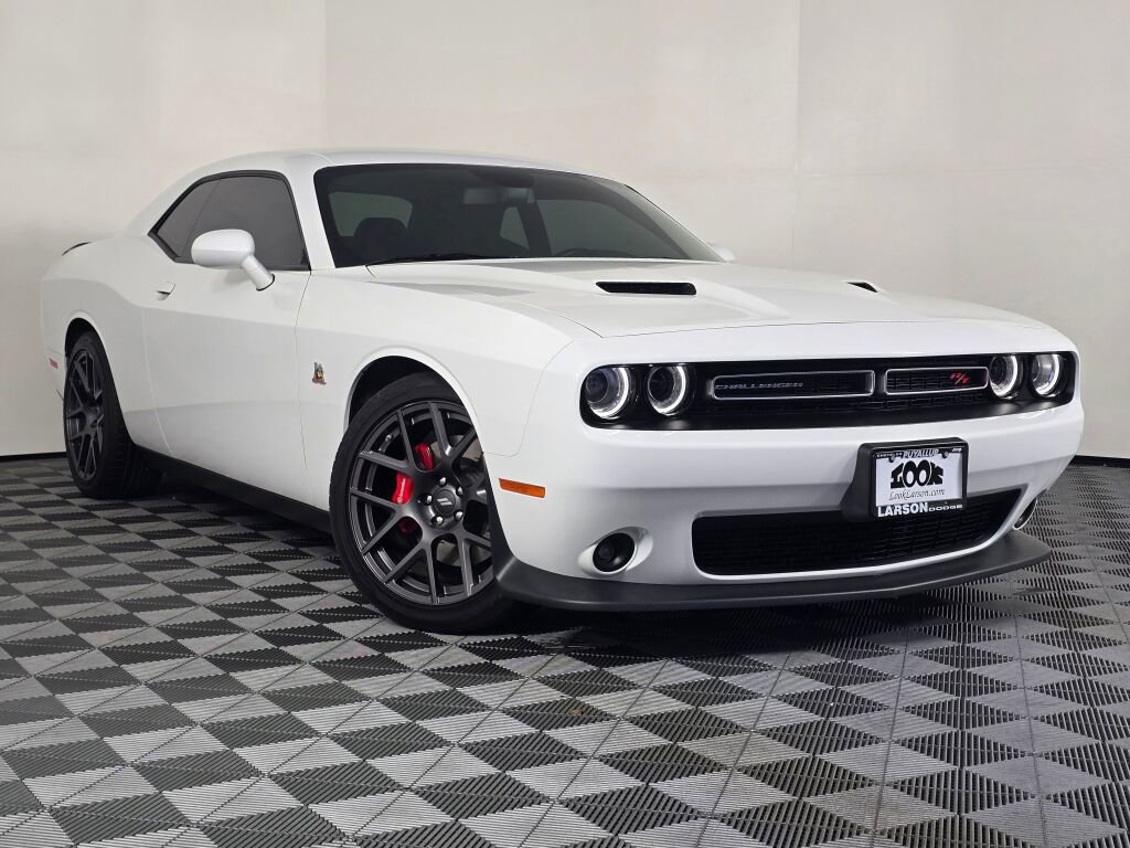 Used 2018 Dodge Challenger R/T Scat Pack w/ Driver Convenience Group image 3